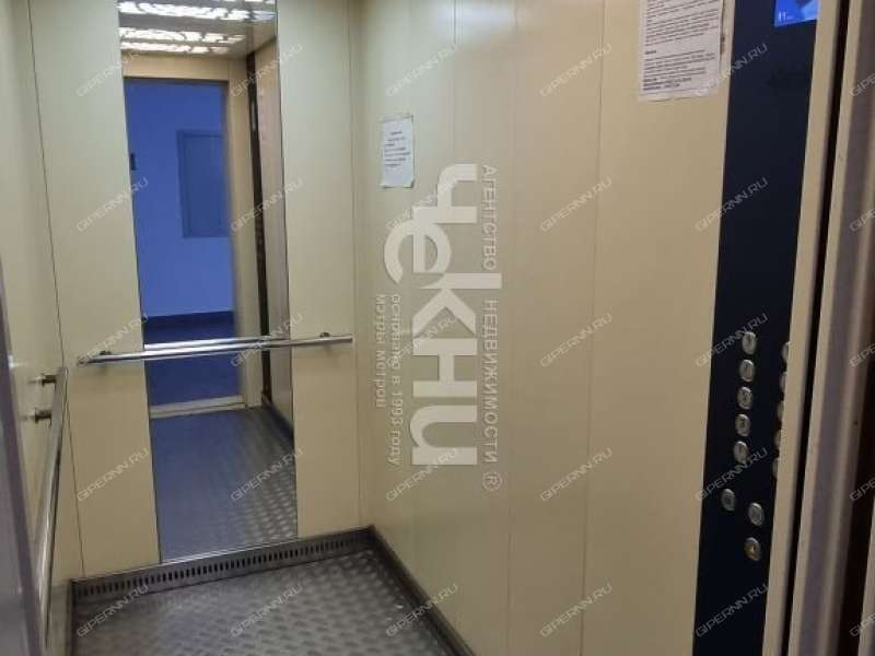 трёхкомнатная квартира на проспекте Кораблестроителей дом 60