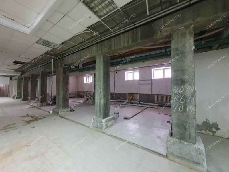 помещение под торговую площадь на улице Бурденко