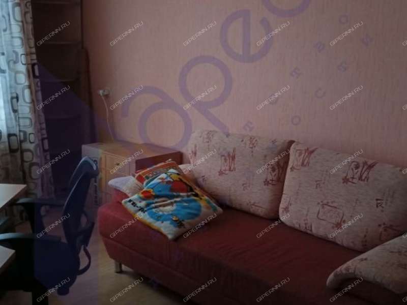 трёхкомнатная квартира на улице Родионова дом 193