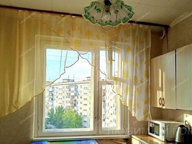 трёхкомнатная квартира на улице Александра Люкина дом 7