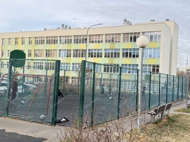 трёхкомнатная квартира на проспекте Гагарина дом 101 к1