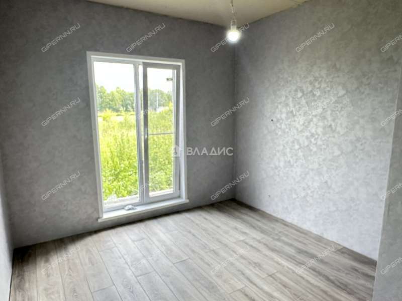 дом на Восточной улице село Каменки