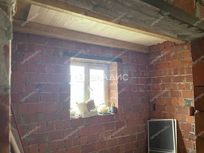 дом на  село Выездное