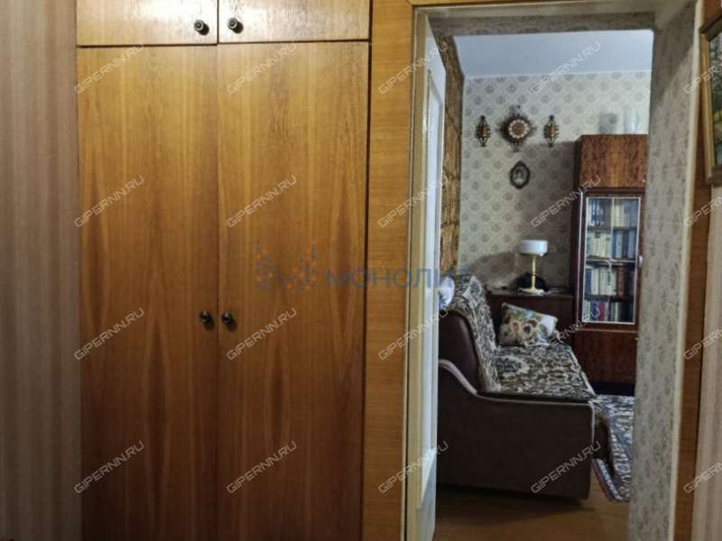 двухкомнатная квартира на улице Военных Комиссаров дом 3