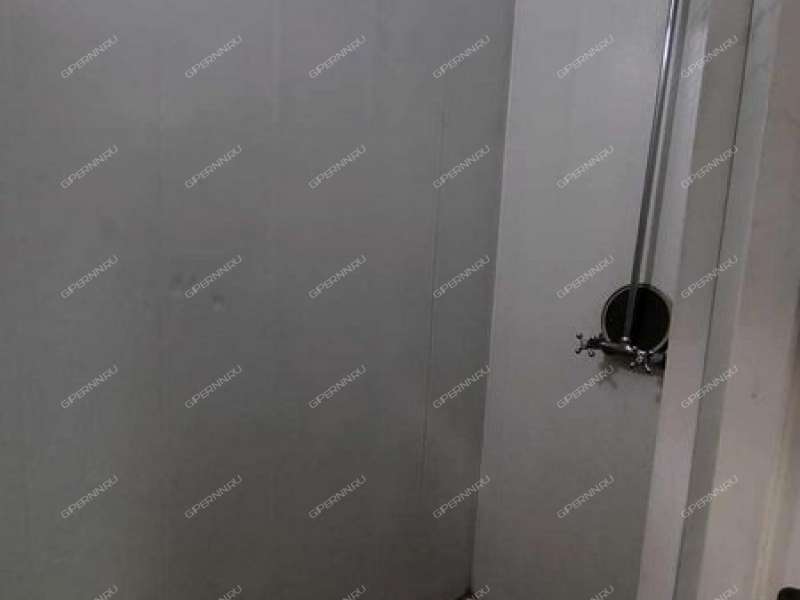 помещение под склад на Кузбасская ул, д.1