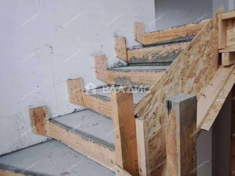 дом на улице Фиалковая деревня Елевая