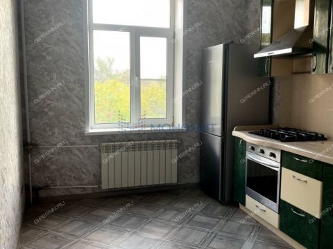 3-komnatnaya-ul-gvardeycev-d-8 фото