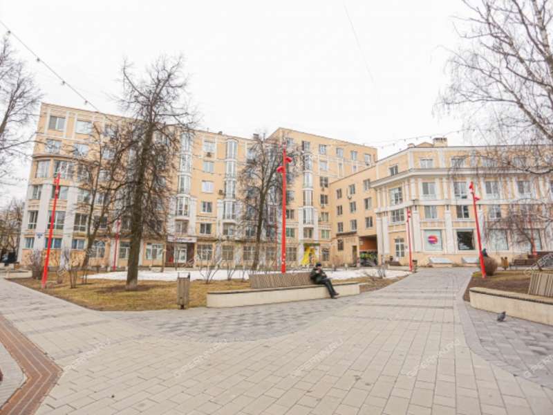 трёхкомнатная квартира на Большой Покровской улице дом 20б