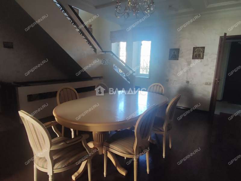 дом на улице Садовая сельский посёлок Буревестник