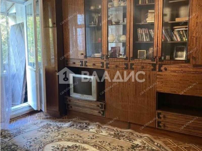 трёхкомнатная квартира на улице Адмирала Васюнина дом 4 к3