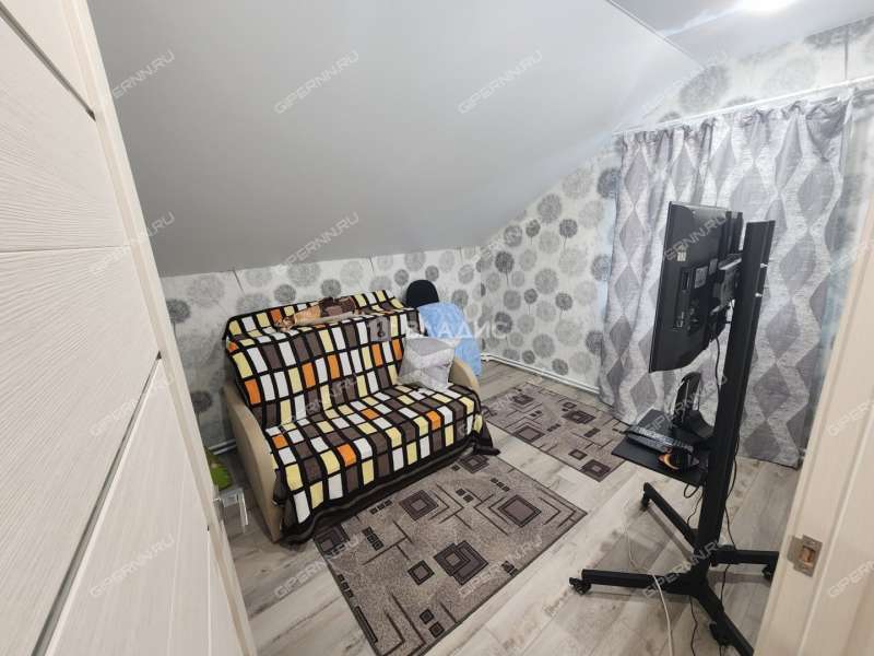 дом на улице Островского рабочий посёлок Горбатовка