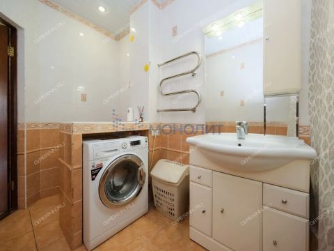 2-komnatnaya-ul-nizhne-pecherskaya-d-6 фото