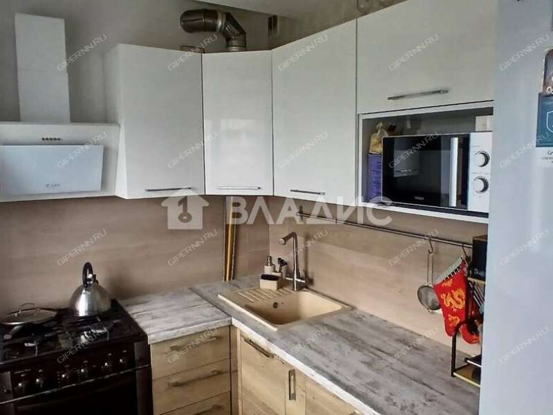 четырёхкомнатная квартира на Школьной улице дом 26 посёлок Ждановский