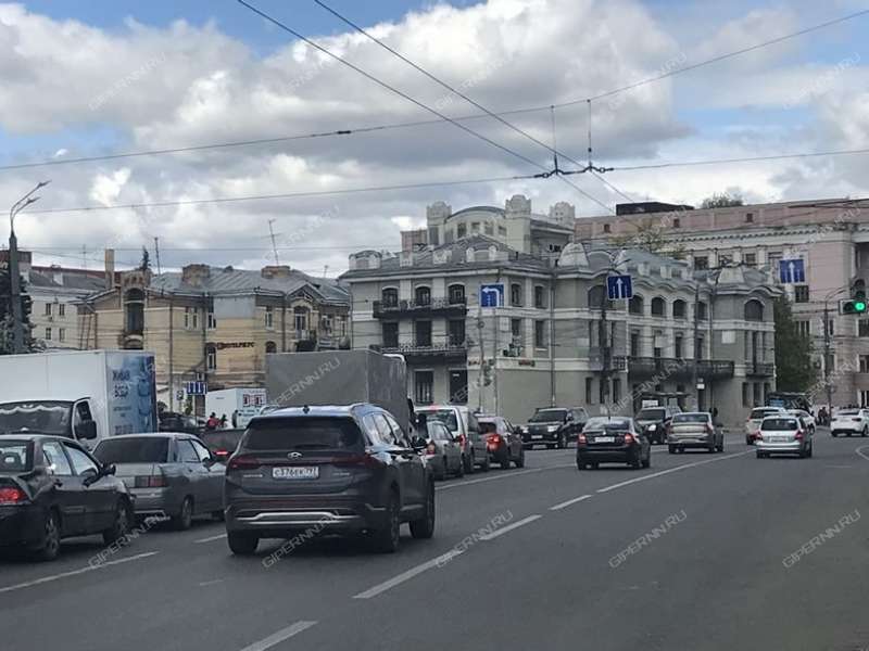 помещение под торговую площадь на улице Коминтерна