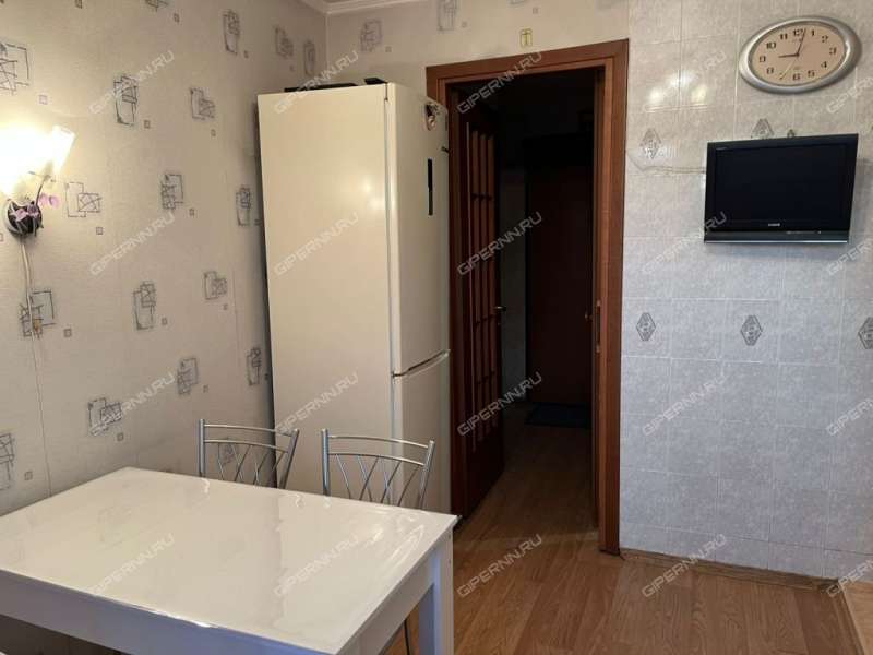 трёхкомнатная квартира на улице Тимирязева дом 11