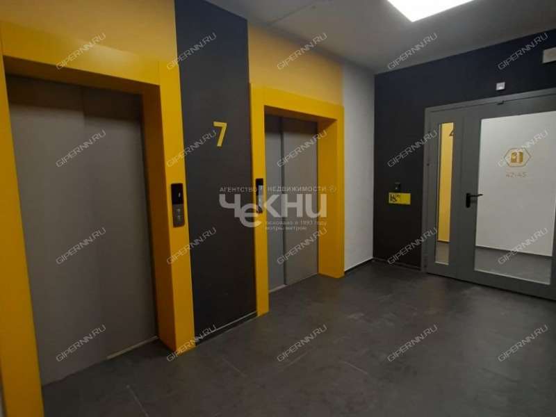 квартира-студия на Комсомольском шоссе дом 11