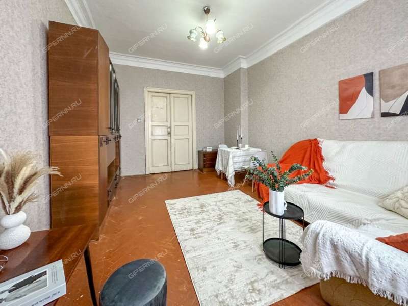 трёхкомнатная квартира на проспекте Октября дом 16