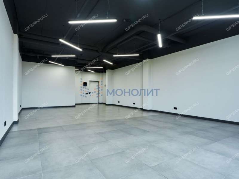 помещение под офис, недвижимость под салоны красоты на Деловой улице