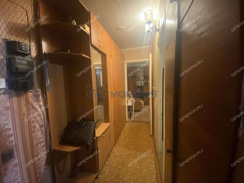 трёхкомнатная квартира на улице Коминтерна дом 10