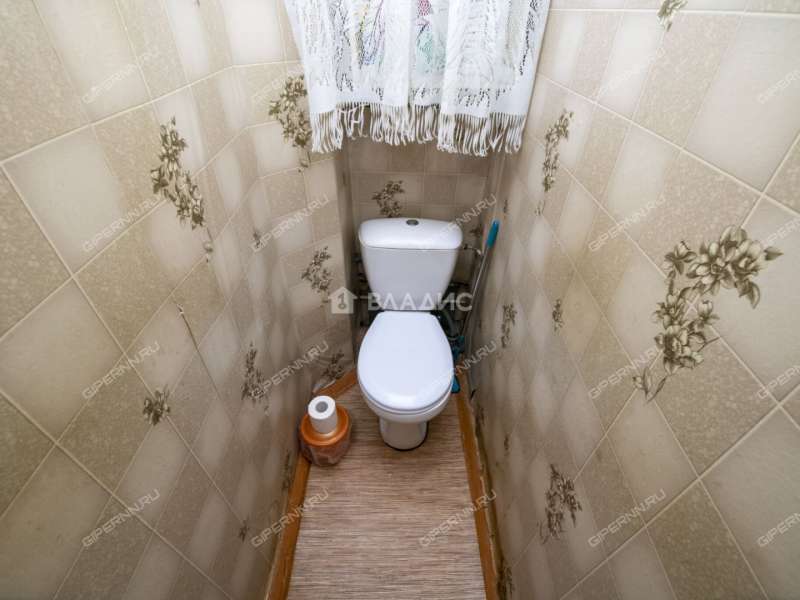 трёхкомнатная квартира на улице Островского дом 1