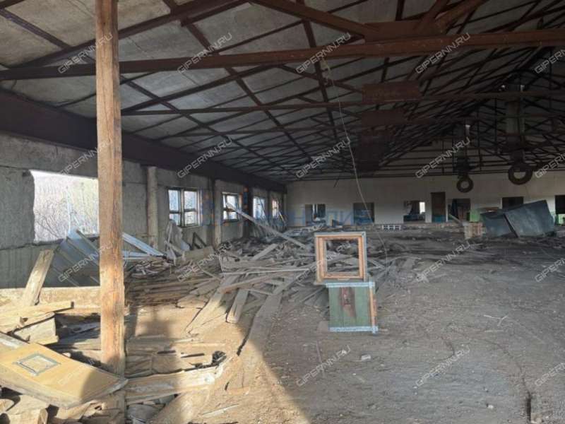 имущественный комплекс под склад, производственную площадь на Совхозной улице деревня Сысоевка