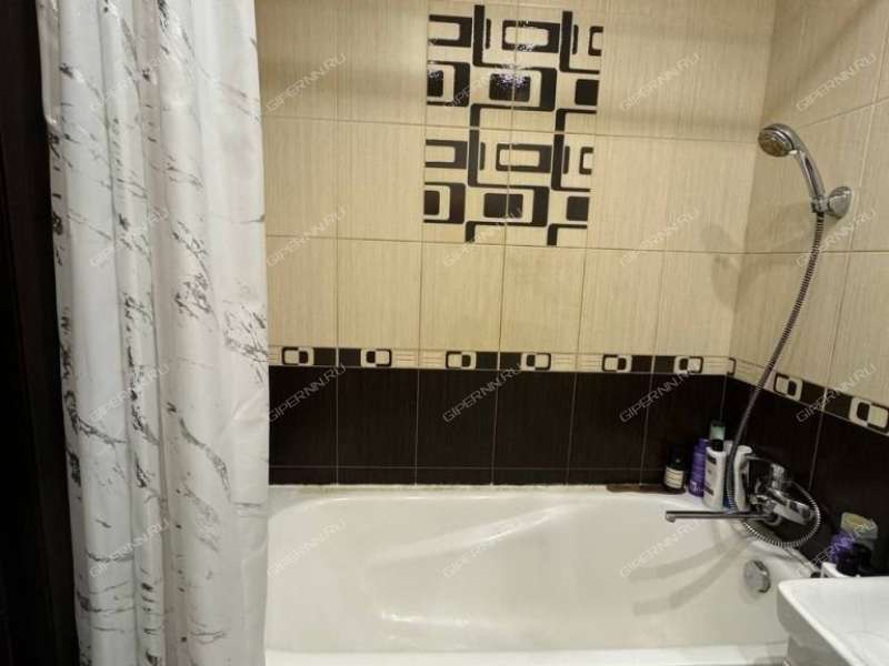 однокомнатная квартира на улице Сергея Есенина дом 31